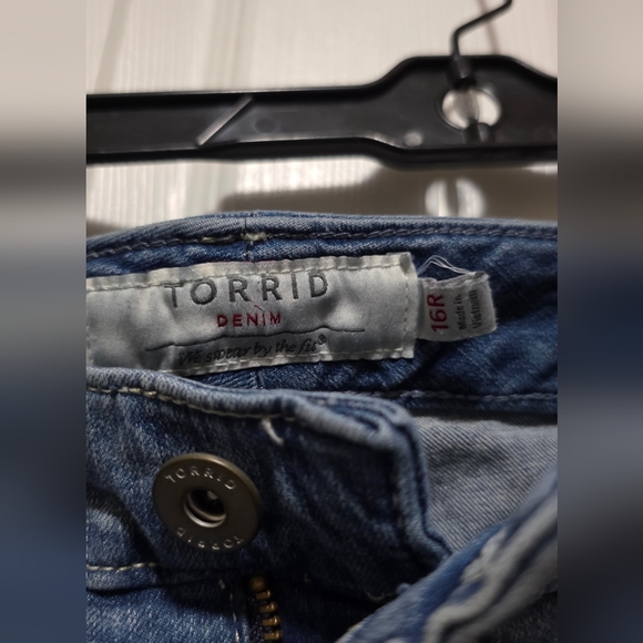 Torrid Light Blue Distressed Boyfriend Jeans - Picture 2 of 4